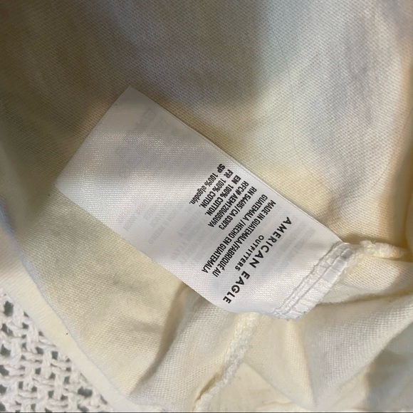 American eagle floral white tshirt✨ - Picture 4 of 4